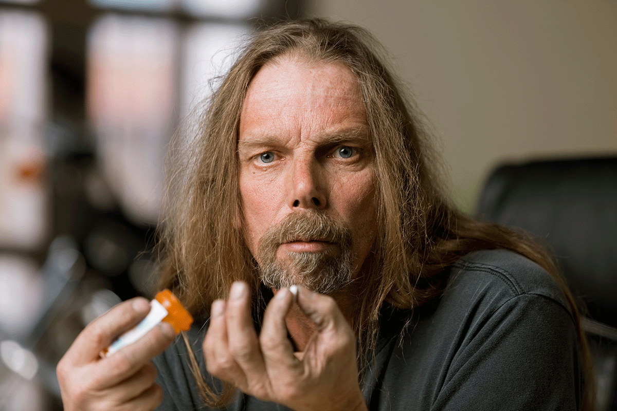 The-Dangers-of-Addiction-to-Pain-Pills